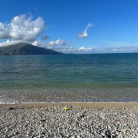 Flower's בית הארחה 3*